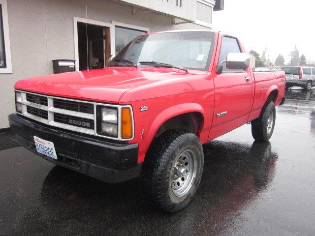 Dodge Dakota 1990 photo 1