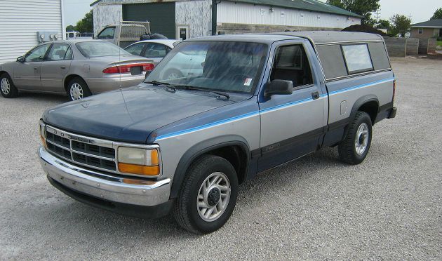 Dodge Dakota 1993 photo 1
