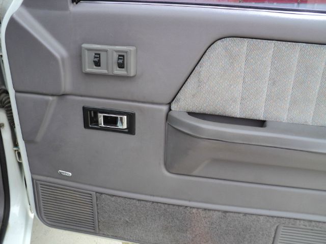 Dodge Dakota SLT Pickup Truck