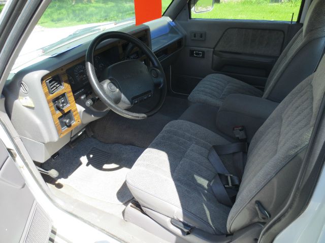 Dodge Dakota 1996 photo 2