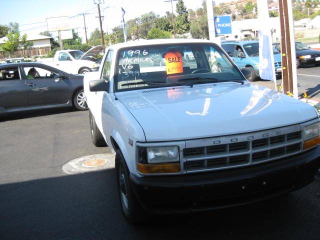 Dodge Dakota 1996 photo 1