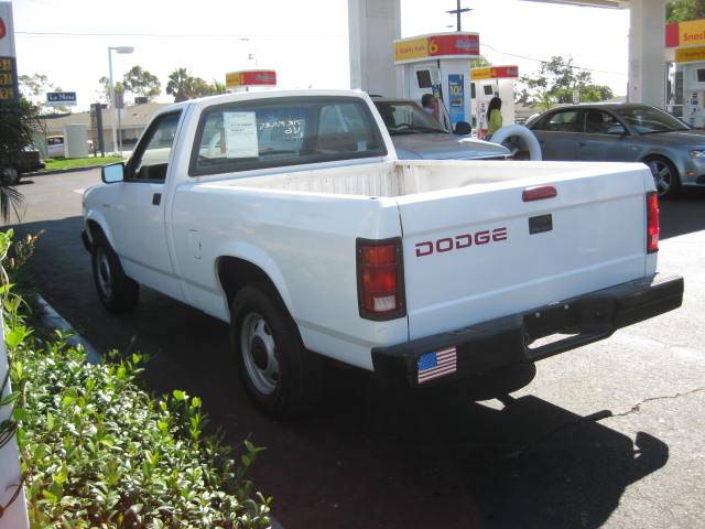Dodge Dakota 1996 photo 2