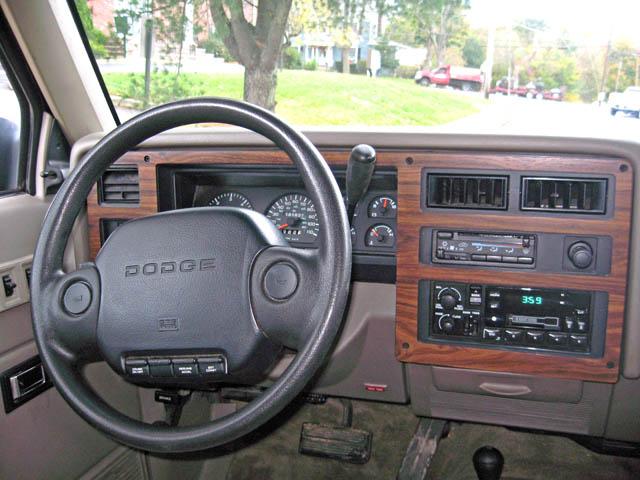 Dodge Dakota 1996 photo 2