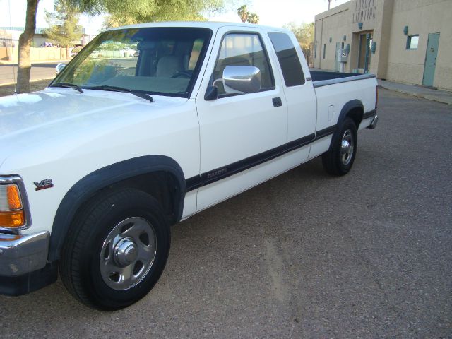 Dodge Dakota 1996 photo 2