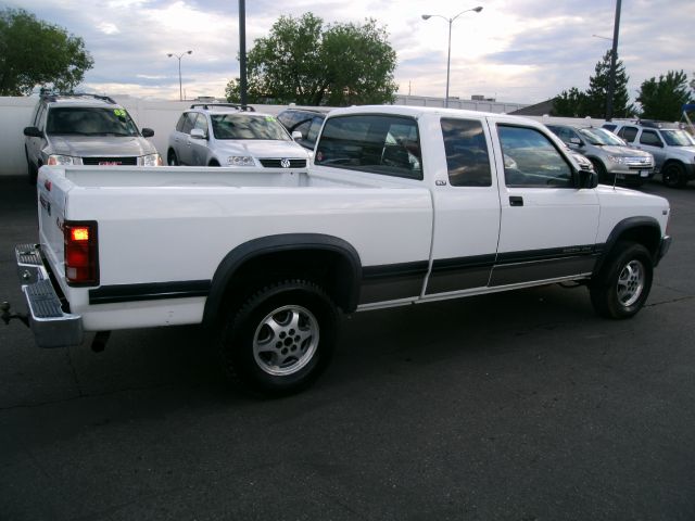 Dodge Dakota 1996 photo 1