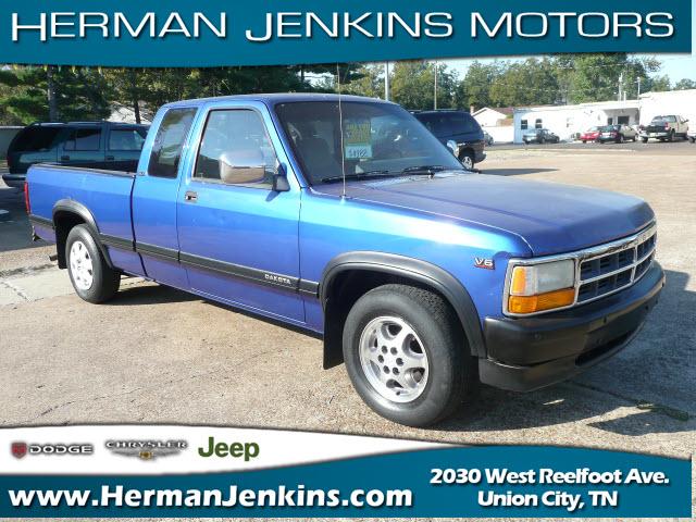 Dodge Dakota SLT Pickup