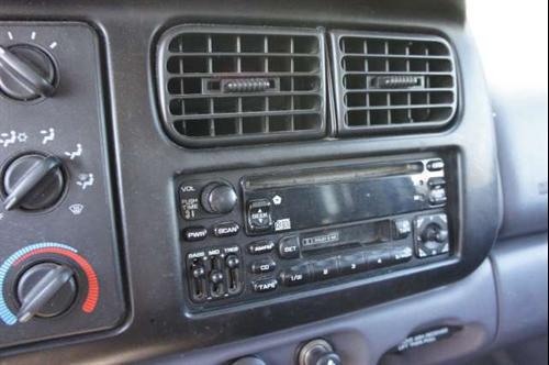 Dodge Dakota 1997 photo 2