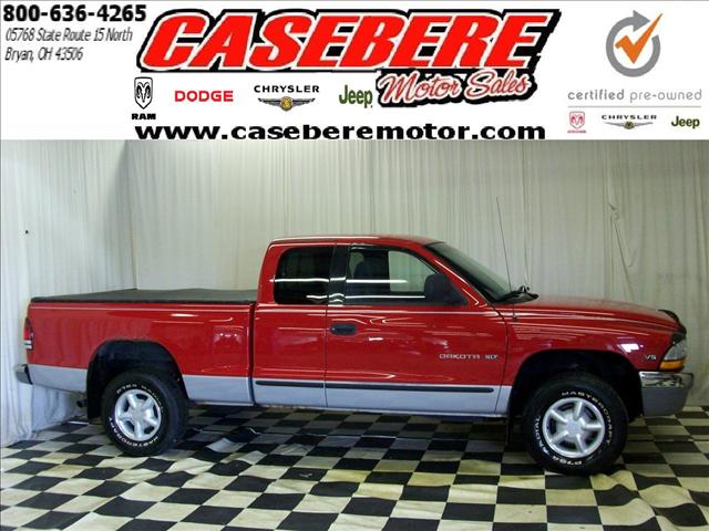Dodge Dakota SLT Pickup