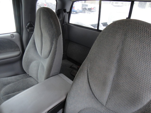 Dodge Dakota Premier 4x4 SUV Pickup Truck