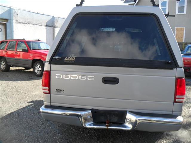 Dodge Dakota 1998 photo 2