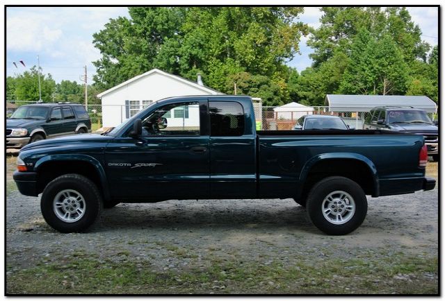 Dodge Dakota 2dr Sport Coupe AMG Pickup Truck