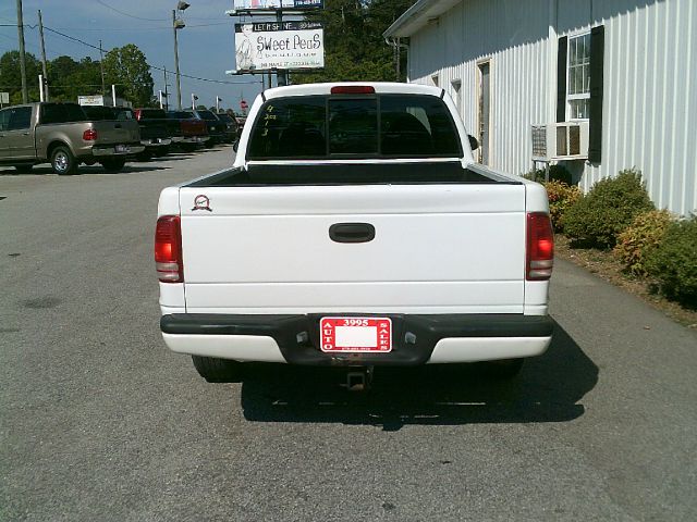 Dodge Dakota Premier 4x4 SUV Pickup Truck