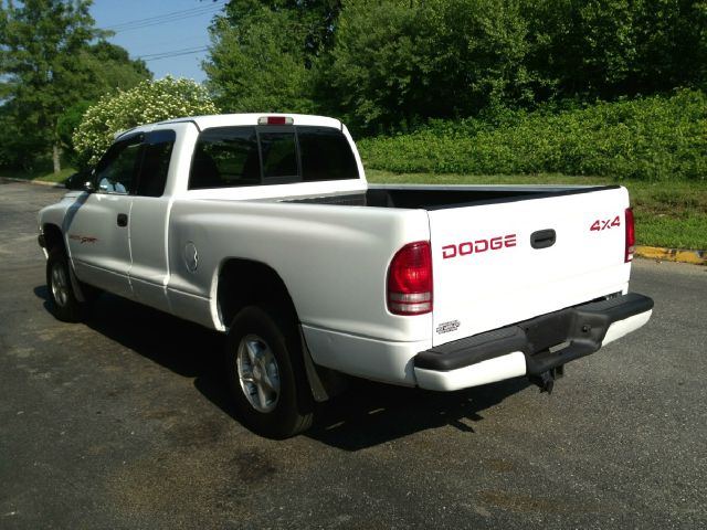Dodge Dakota 1999 photo 1