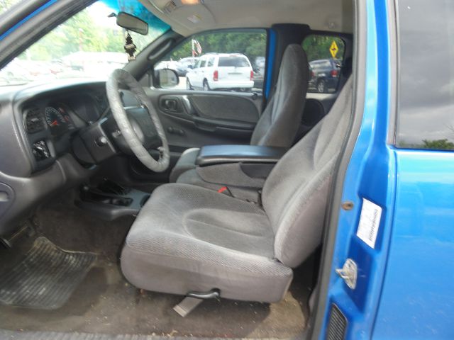 Dodge Dakota 2dr Sport Coupe AMG Pickup Truck