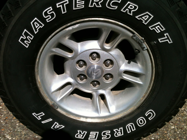 Dodge Dakota 1999 photo 2