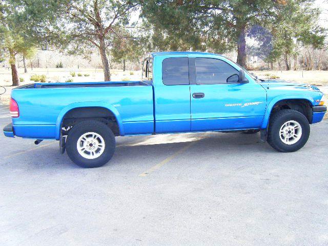 Dodge Dakota 3500 Quadcab 4X4 SLT Pickup