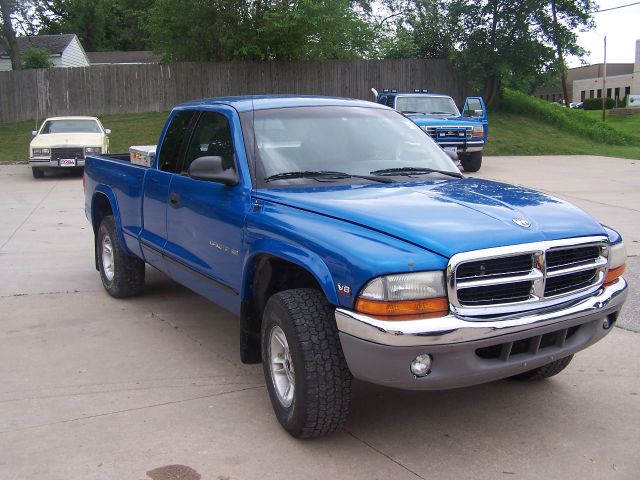 Dodge Dakota 1999 photo 2