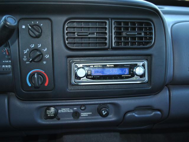 Dodge Dakota 2000 photo 1