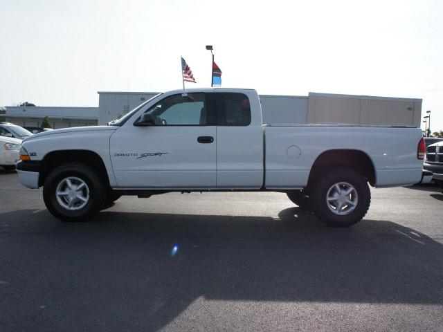 Dodge Dakota 2000 photo 1