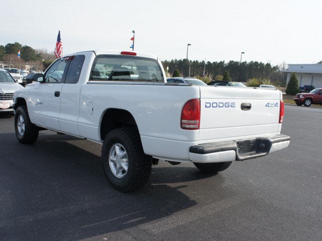 Dodge Dakota 2000 photo 2