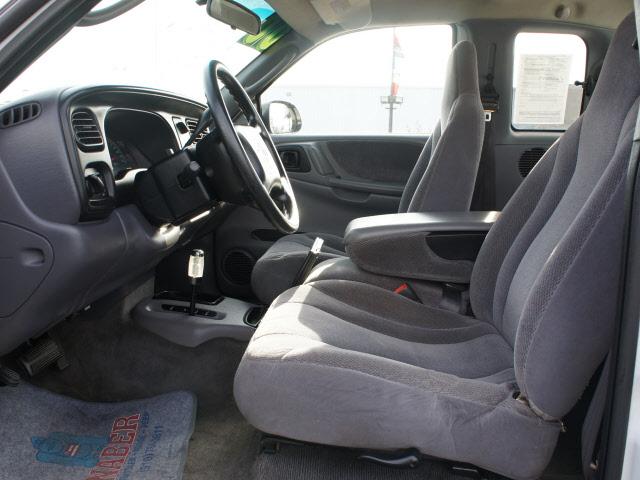 Dodge Dakota 2000 photo 5