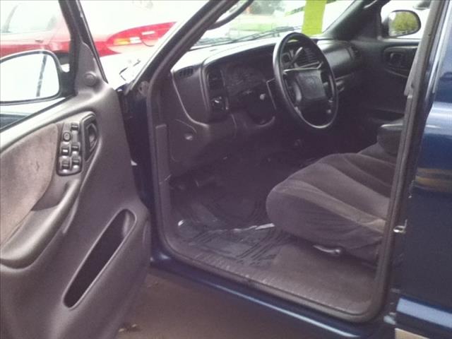 Dodge Dakota SE, Loaded Unspecified