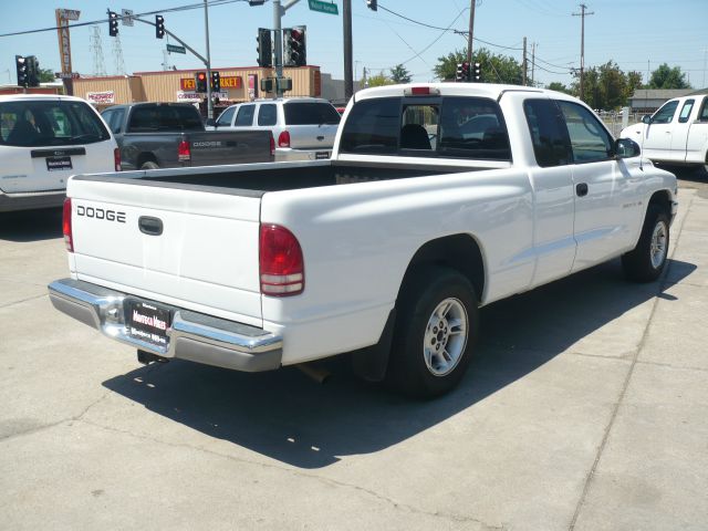 Dodge Dakota Premier 4x4 SUV Pickup Truck