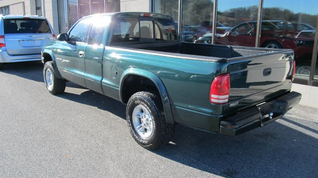 Dodge Dakota 2000 photo 1