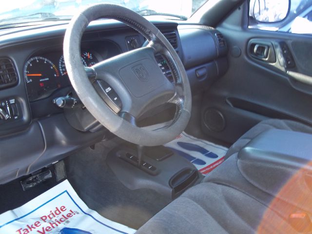 Dodge Dakota 2000 photo 1