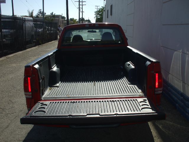 Dodge Dakota Premier 4x4 SUV Pickup Truck