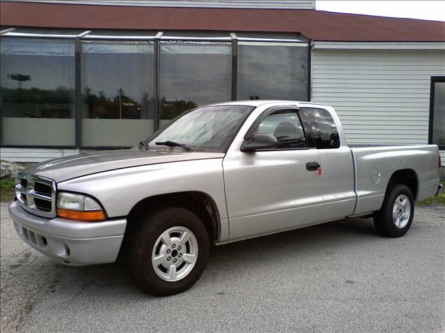 Dodge Dakota XLT 2WD Pickup