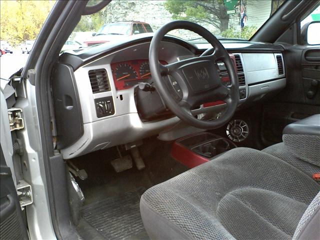 Dodge Dakota 2001 photo 2