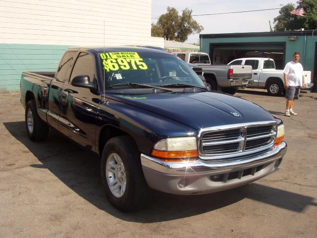 Dodge Dakota 2001 photo 2