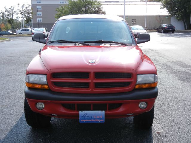 Dodge Dakota PZEV Pickup Truck
