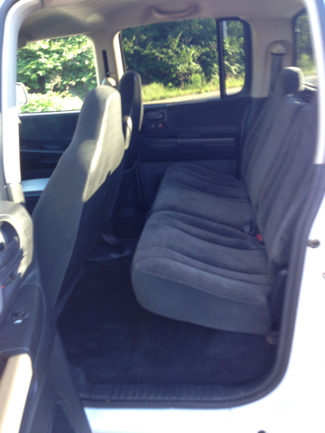 Dodge Dakota 2001 photo 2