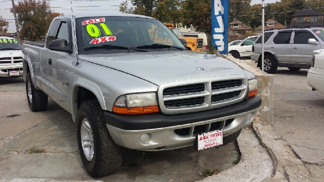 Dodge Dakota 2dr Sport Coupe AMG Pickup Truck