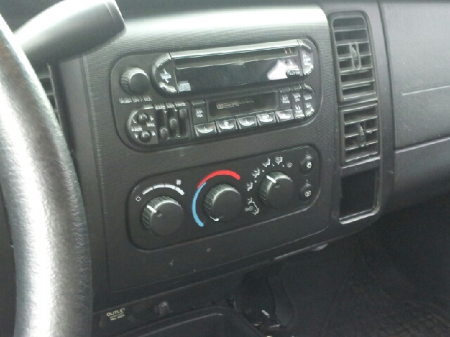 Dodge Dakota 2001 photo 9