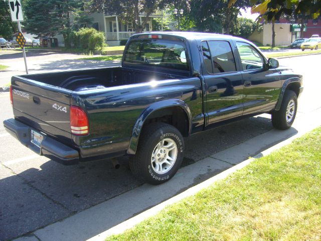 Dodge Dakota 4dr LX 4WD Auto Pickup Truck
