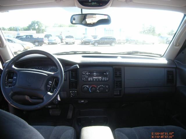 Dodge Dakota 2002 photo 2