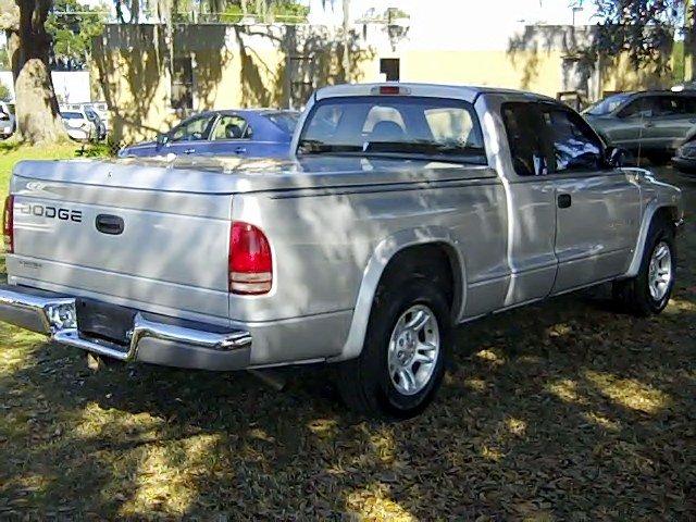 Dodge Dakota SLT Pickup