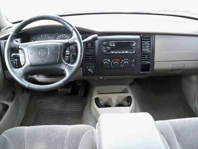 Dodge Dakota 2002 photo 2
