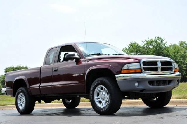 Dodge Dakota SLT Pickup