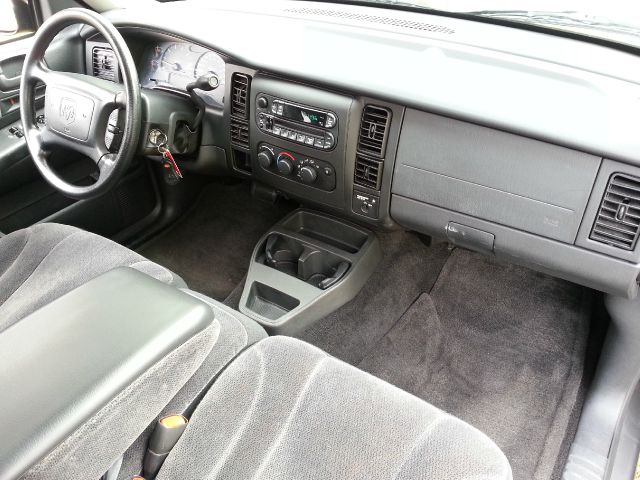 Dodge Dakota Extended Cab V8 LT W/1lt Pickup Truck