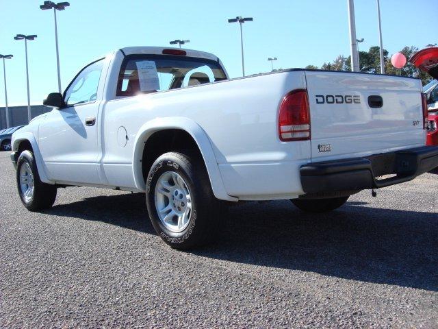 Dodge Dakota 2003 photo 2