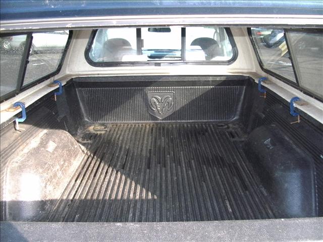 Dodge Dakota 2003 photo 2
