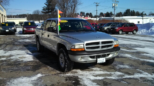 Dodge Dakota 2003 photo 2
