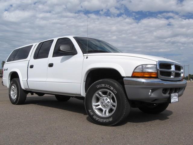 Dodge Dakota 2003 photo 2