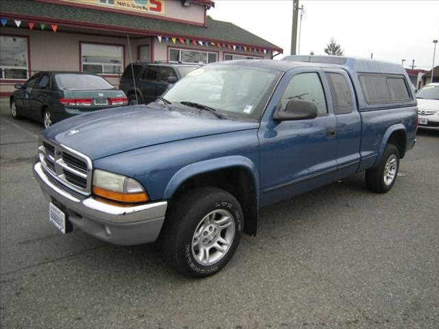 Dodge Dakota SLT Pickup