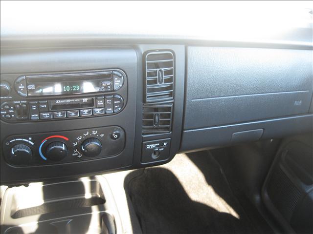 Dodge Dakota 2003 photo 3