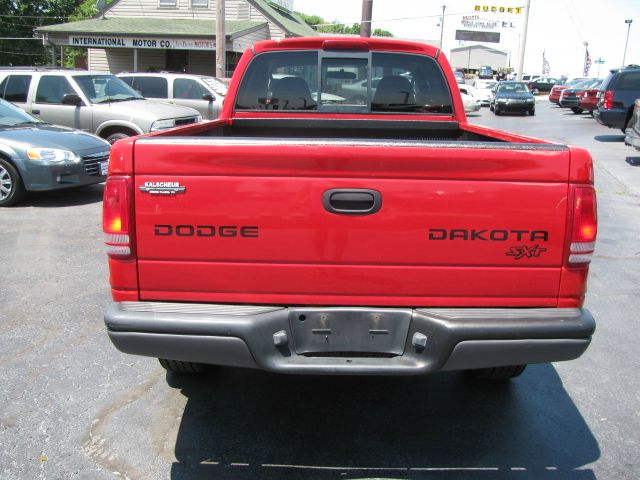 Dodge Dakota 4dr Sdn V6 CVT 3.5 SV W/premium Pkg Pickup Truck